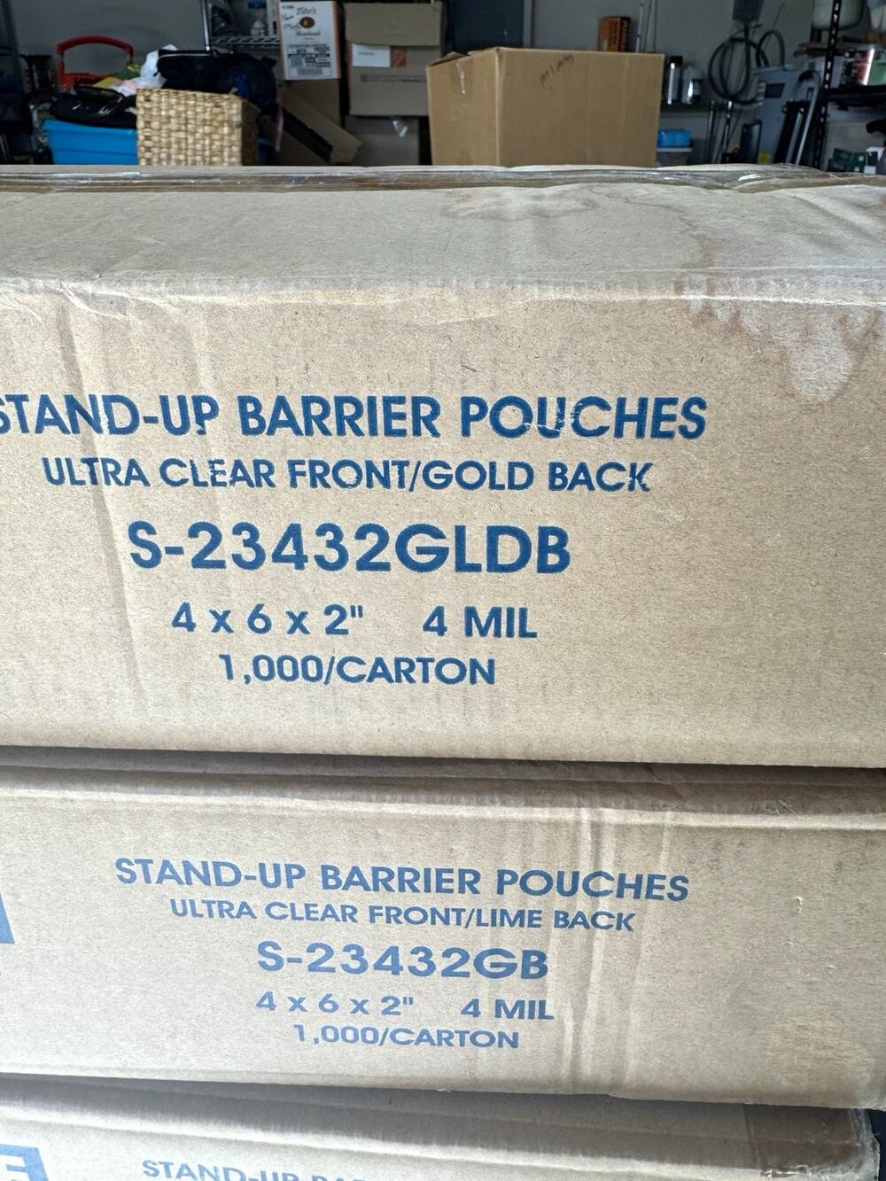 ULINE Stand-Up Resealable Barrier Pouches Clear/Gold 4x6x2 4 mil S-23432GLDB